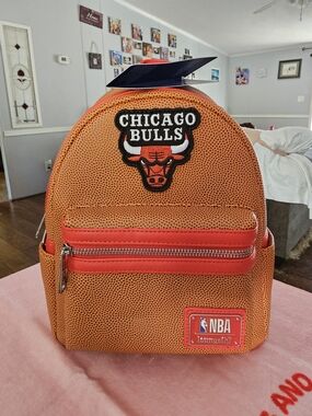 Loungefly Chicago Bulls Basketball-Texture Orange & Red Mini Backpack